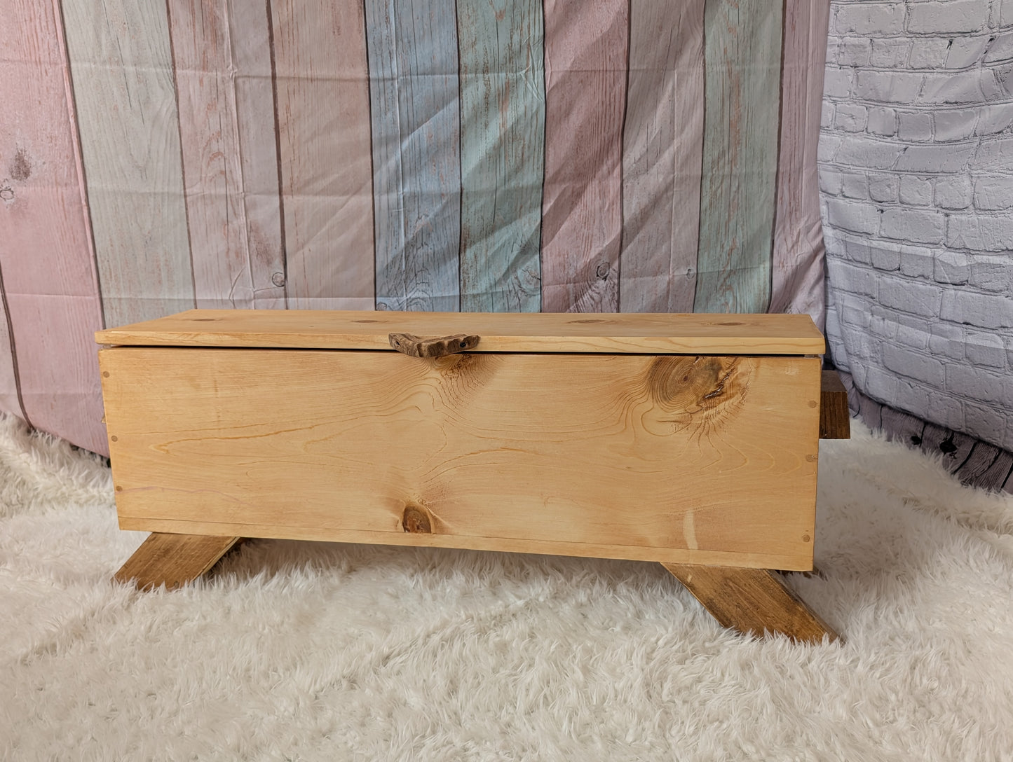 Pine Wood Chest